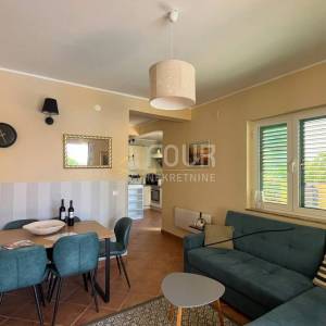 Otok Rab, dvojna kuća s bazenom i pogledom na more