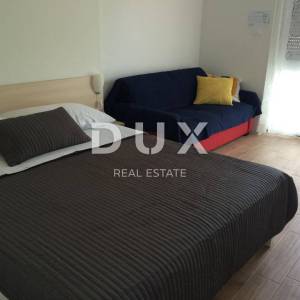 OTOK RAB – unikatna nekretnina prvi red do mora