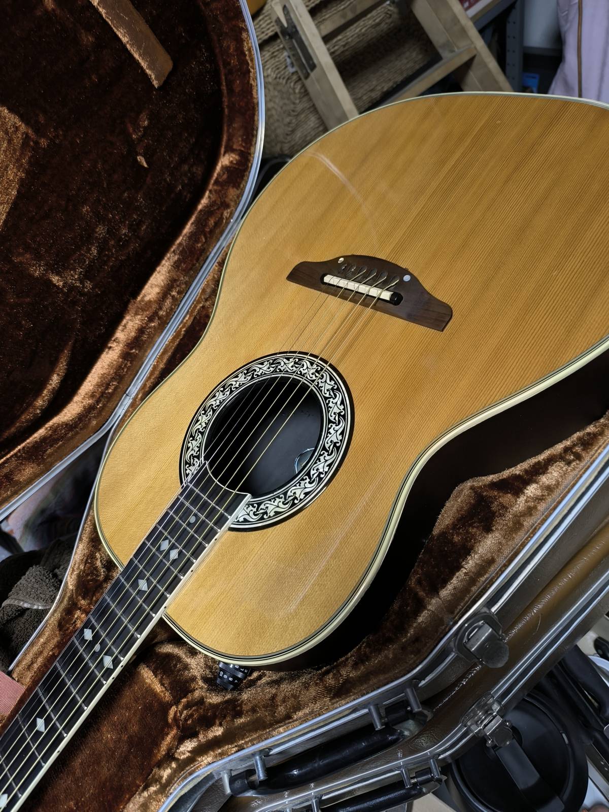 Ovation legend 1617