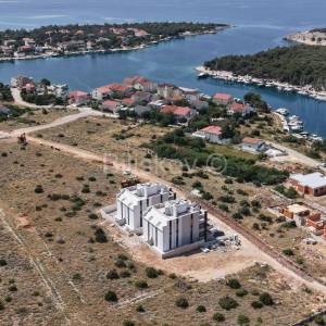 Pag, Šimuni, atraktivni penthouse  u novogradnji, pogled na more