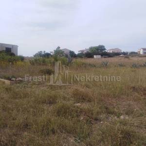 PAG.VLAŠIĆI-KUĆA 111m2 NA TERENU OD 1200m2