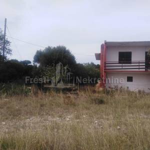 PAG.VLAŠIĆI-KUĆA 111m2 NA TERENU OD 1200m2