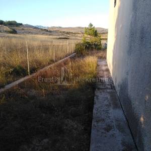 PAG.VLAŠIĆI-KUĆA 111m2 NA TERENU OD 1200m2