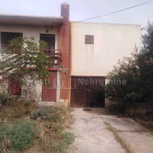 PAG.VLAŠIĆI-KUĆA 111m2 NA TERENU OD 1200m2