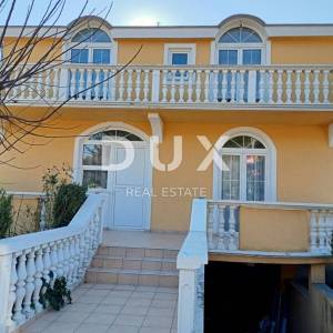 PAKOŠTANE - Prostrana katnica s tri apartmana