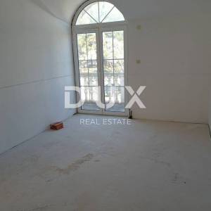 PAKOŠTANE - Prostrana katnica s tri apartmana