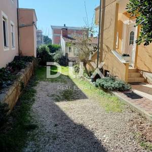 PAKOŠTANE - Prostrana katnica s tri apartmana