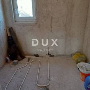 PAKOŠTANE - Prostrana katnica s tri apartmana