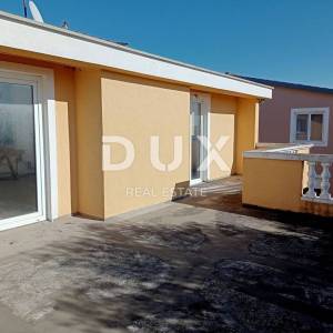 PAKOŠTANE - Prostrana katnica s tri apartmana