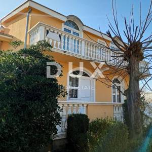 PAKOŠTANE - Prostrana katnica s tri apartmana