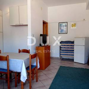 PAKOŠTANE - Prostrana katnica s tri apartmana