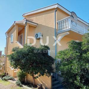 PAKOŠTANE - Prostrana katnica s tri apartmana