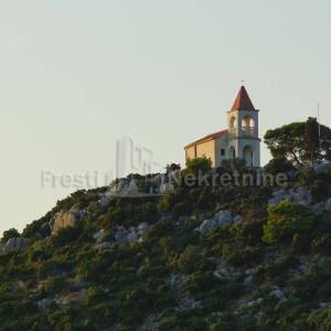 PAŠMAN -BANJ -ATRAKTIVNO GRAĐEVINSKO ZEMLJIŠTE 723m2, 30 m OD MORA