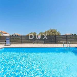 PAŠMAN, BANJ - PRILIKA! Kuća s bazenom 100 m od mora