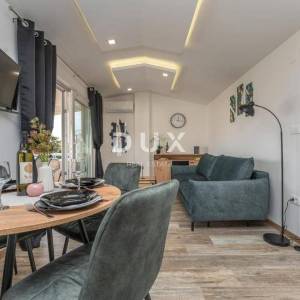 PAŠMAN, BANJ - PRILIKA! Kuća s bazenom 100 m od mora