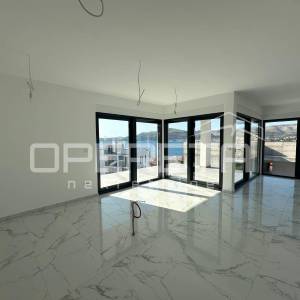 Penthouse novogradanja 160 m2, pogled more, terasa, otok Čiovo