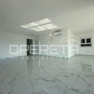 Penthouse novogradanja 160 m2, pogled more, terasa, otok Čiovo