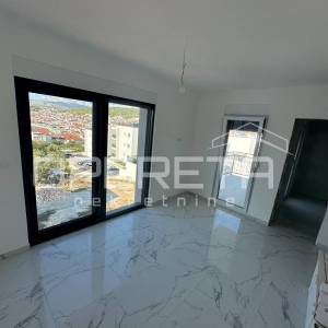 Penthouse novogradanja 160 m2, pogled more, terasa, otok Čiovo