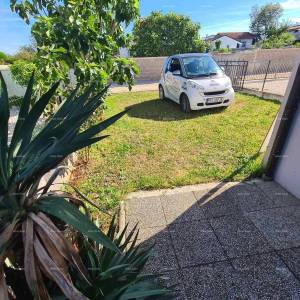 PEROJ, Stan na gornjem katu, blizu mora