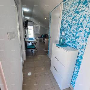 PEROJ, Stan na gornjem katu, blizu mora