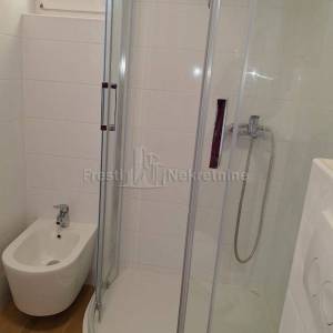 PETRČANE- MEDITERANSKA KUĆA S BAZENOM 70m od mora