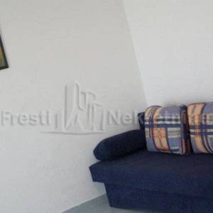 PETRČANE - Objekat od 651 m2 (netto) - PRVI RED DO MORA