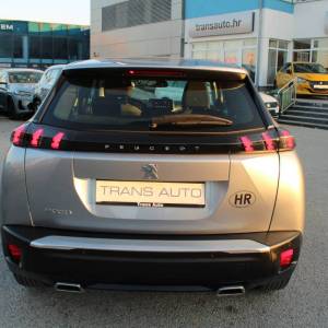 Peugeot 2008 1.2 Puretech AUTOMATIK *LED, NAVIGACIJA*
