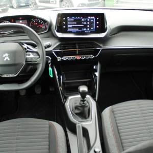 Peugeot 2008 1.2 Puretech *LED, NAVIGACIJA*