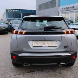 Peugeot 2008 1.2 Puretech AUTOMATIK *LED, NAVIGACIJA*