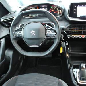Peugeot 2008 1.2 Puretech AUTOMATIK *LED, NAVIGACIJA*