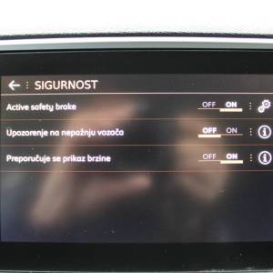 Peugeot 308 1.2 Puretech AUTOMATIK *NAVIGACIJA, KAMERA*