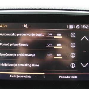 Peugeot 308 1.2 Puretech AUTOMATIK *NAVIGACIJA, KAMERA*