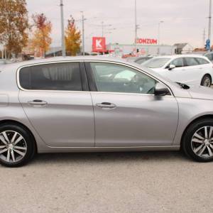 Peugeot 308 1.2 Puretech AUTOMATIK *NAVIGACIJA, KAMERA*