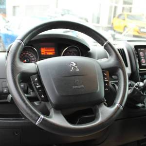 Peugeot Boxer 2.2 HDi L2H2 *NAVIGACIJA, KAMERA*