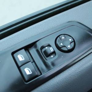 Peugeot Expert 2.0 HDi - 6 sjedala