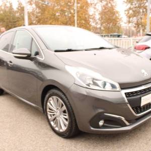 Peugoet 208 1.2 Puretech Allure reg 7/2026
