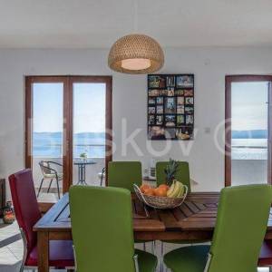 Pisak kuća 150 m od mora, pogled na more