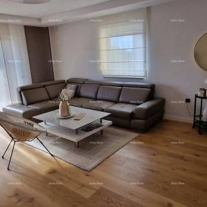 Pješčana Uvala, centar mjesta, aparmanska za rentanje!!