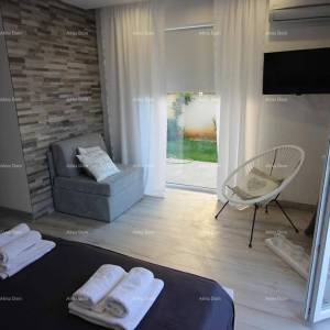 Pješčana Uvala, centar mjesta, aparmanska za rentanje!!