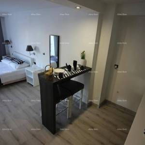 Pješčana Uvala, centar mjesta, aparmanska za rentanje!!