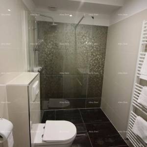 Pješčana Uvala, centar mjesta, aparmanska za rentanje!!