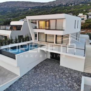 Podstrana, okolica Splita, Ekskluzivna privatna  4BDR villa s pogledom na more o