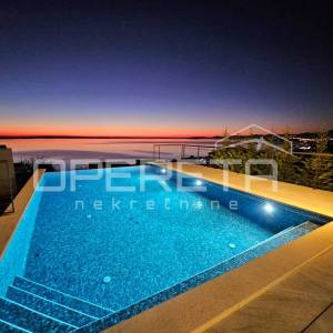 Podstrana, okolica Splita, Ekskluzivna privatna  4BDR villa s pogledom na more o