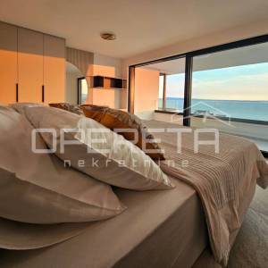 Podstrana, okolica Splita, Ekskluzivna privatna  4BDR villa s pogledom na more o