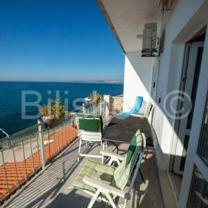 Podstrana, prodaja kuća, 12 jedinica, parking, 1.red