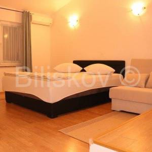 Podstrana, prodaja kuća, 12 jedinica, parking, 1.red