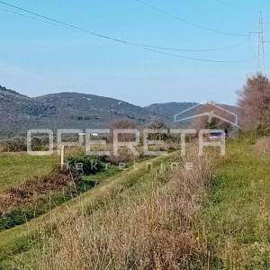 Poljoprivredno zemljište s bunarom - 5060m2 Raštane Donje