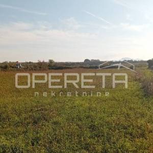 Poljoprivredno zemljište s bunarom - 5060m2 Raštane Donje