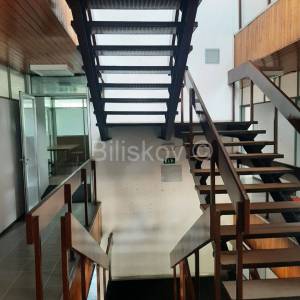 Poljud Split poslovna zgrada uredi zakup