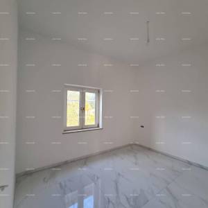 Poreč – obiteljska kuća s dvije stambene jedinice